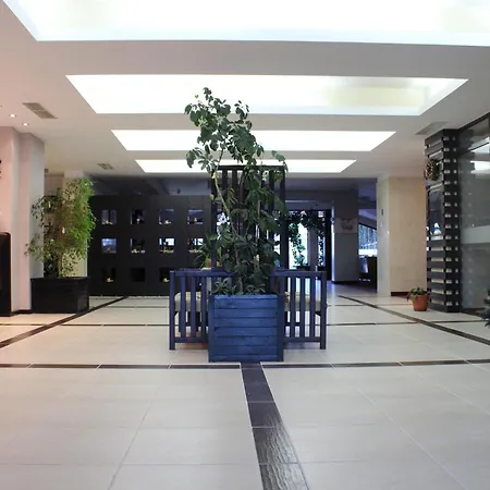 Mountain Paradise Next To Sunrise 4* בנסקו