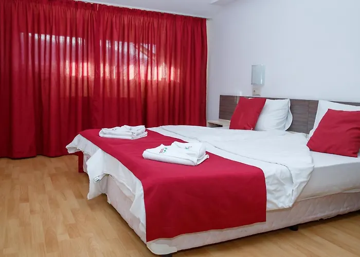 מלון דירות Mountain Paradise Next To Sunrise 4*