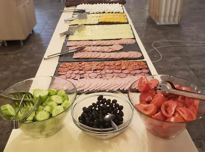 Mountain Paradise Next To Sunrise 4* בנסקו