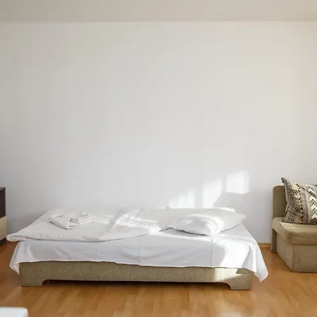 Mountain Paradise By The Walnut Trees - Free Wellness Aparthotel